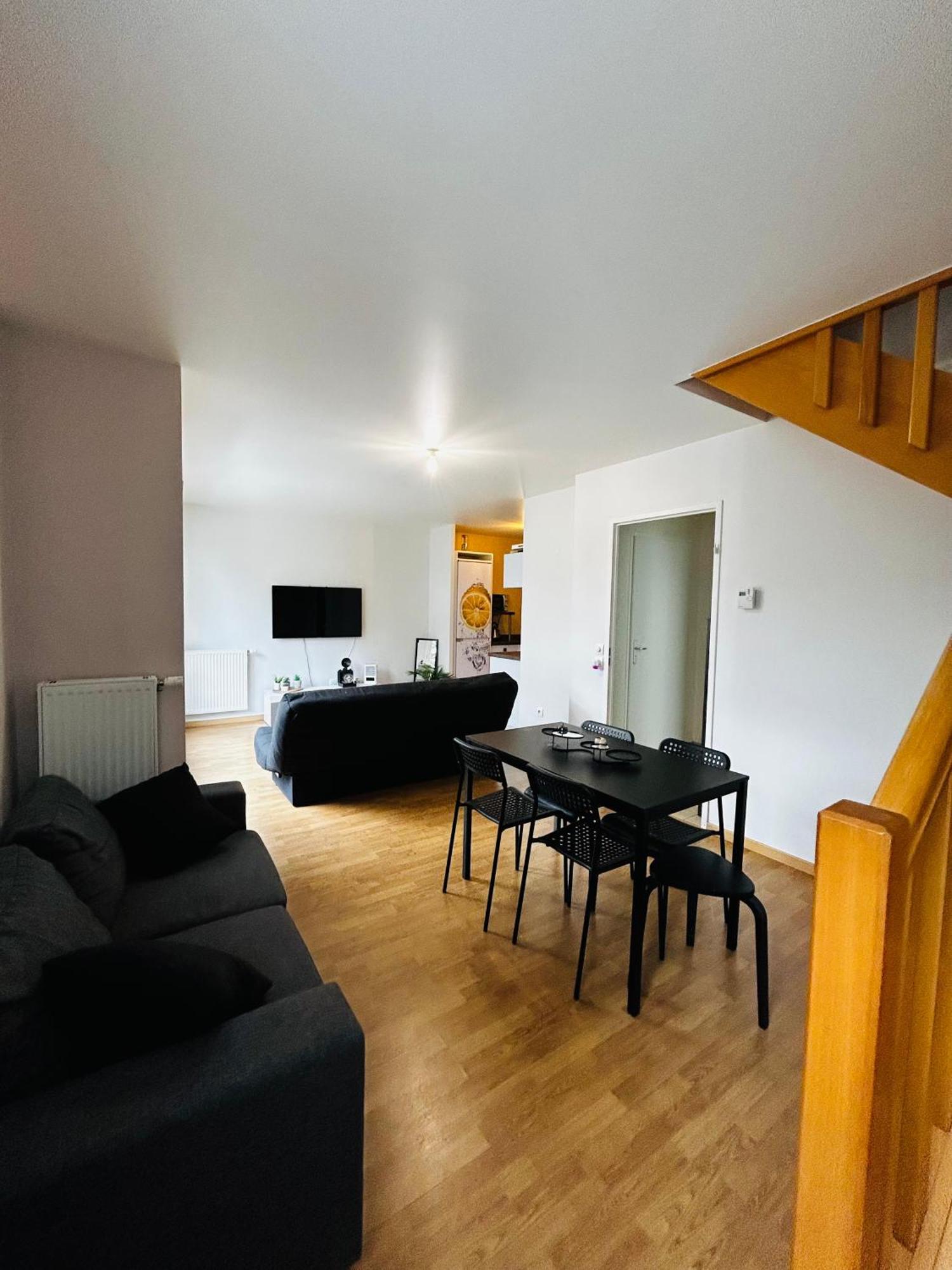 Duplex Lumineux Tout Equipe/Rer D/Balcon/Parking Корбей-Есон Екстериор снимка